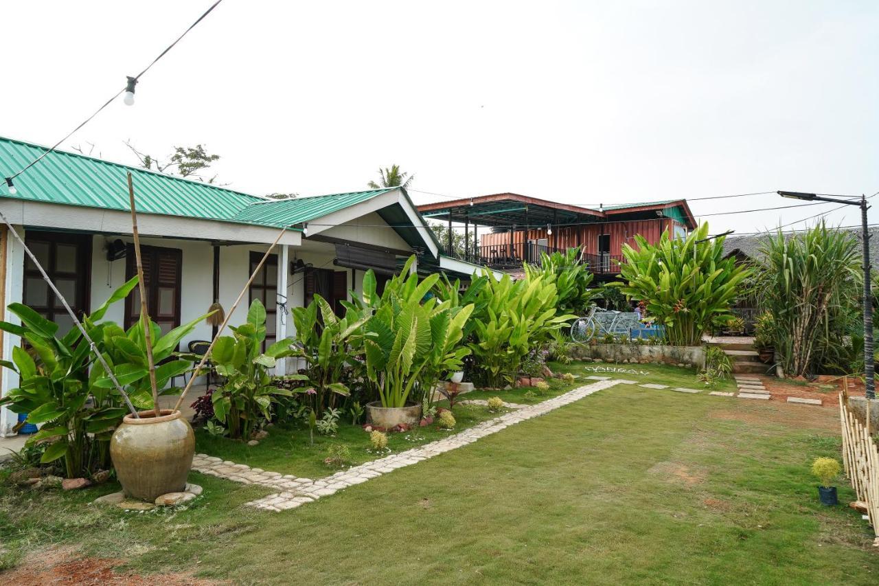 Dangau Sala D'Kontena Alor Setar Exteriör bild
