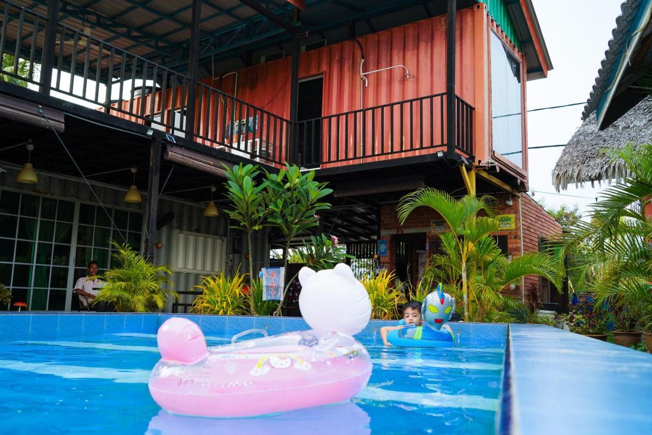 Dangau Sala D'Kontena Alor Setar Exteriör bild