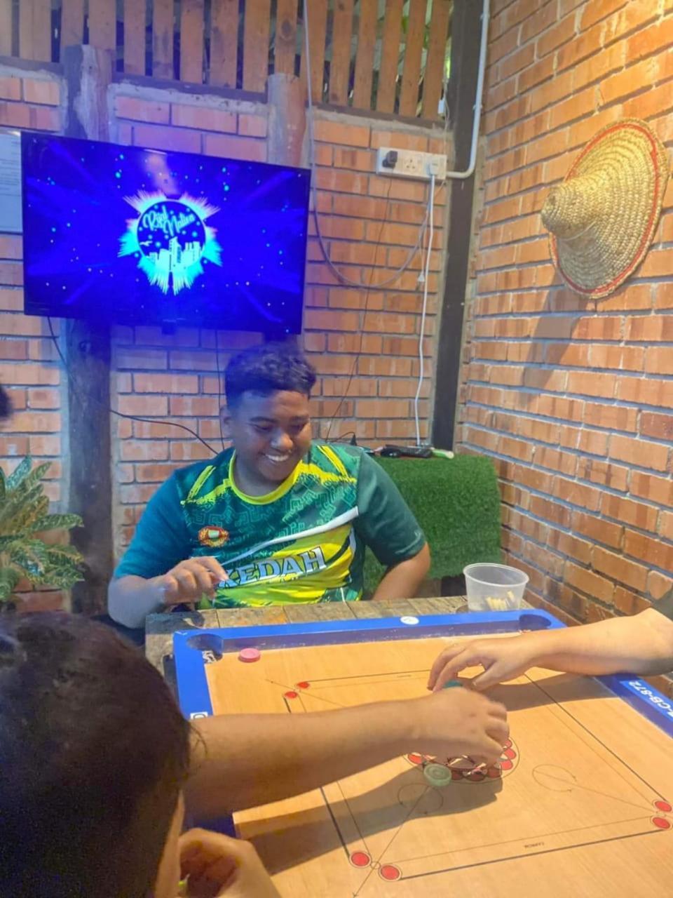 Dangau Sala D'Kontena Alor Setar Exteriör bild