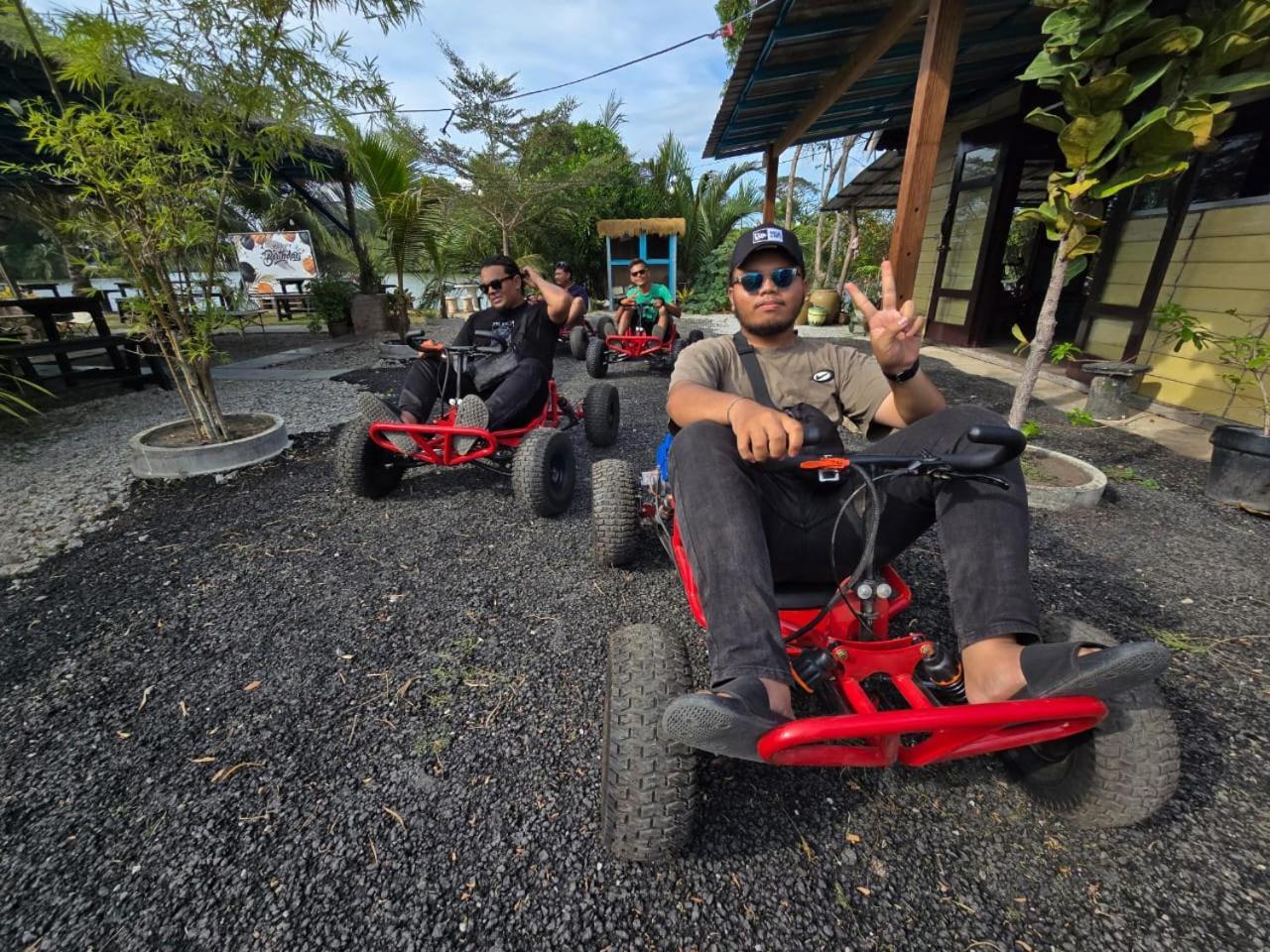 Dangau Sala D'Kontena Alor Setar Exteriör bild