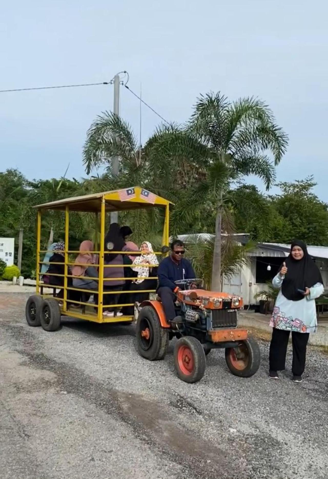 Dangau Sala D'Kontena Alor Setar Exteriör bild